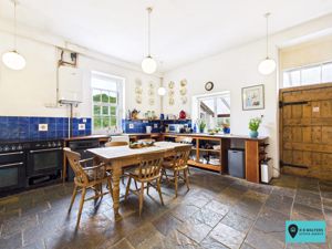 Kitchen/Diner- click for photo gallery